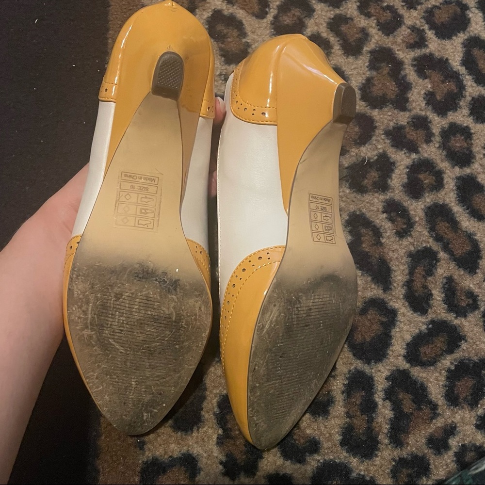 B.A.I.T. Ida pumps size 10 - Picture 3 of 4